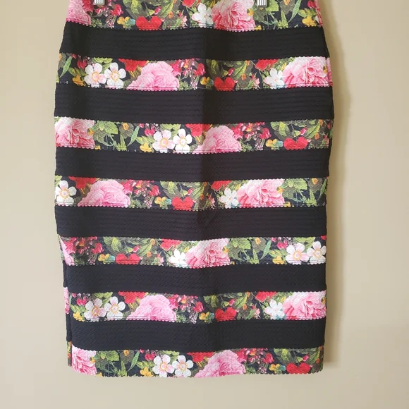 New York Company Skirts Nyco Floral Bodycon Skirt Poshmark
